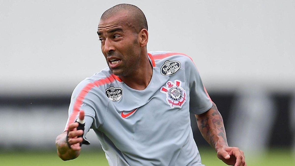 Emerson Sheik durante treino no Corinthians (Divulgação)