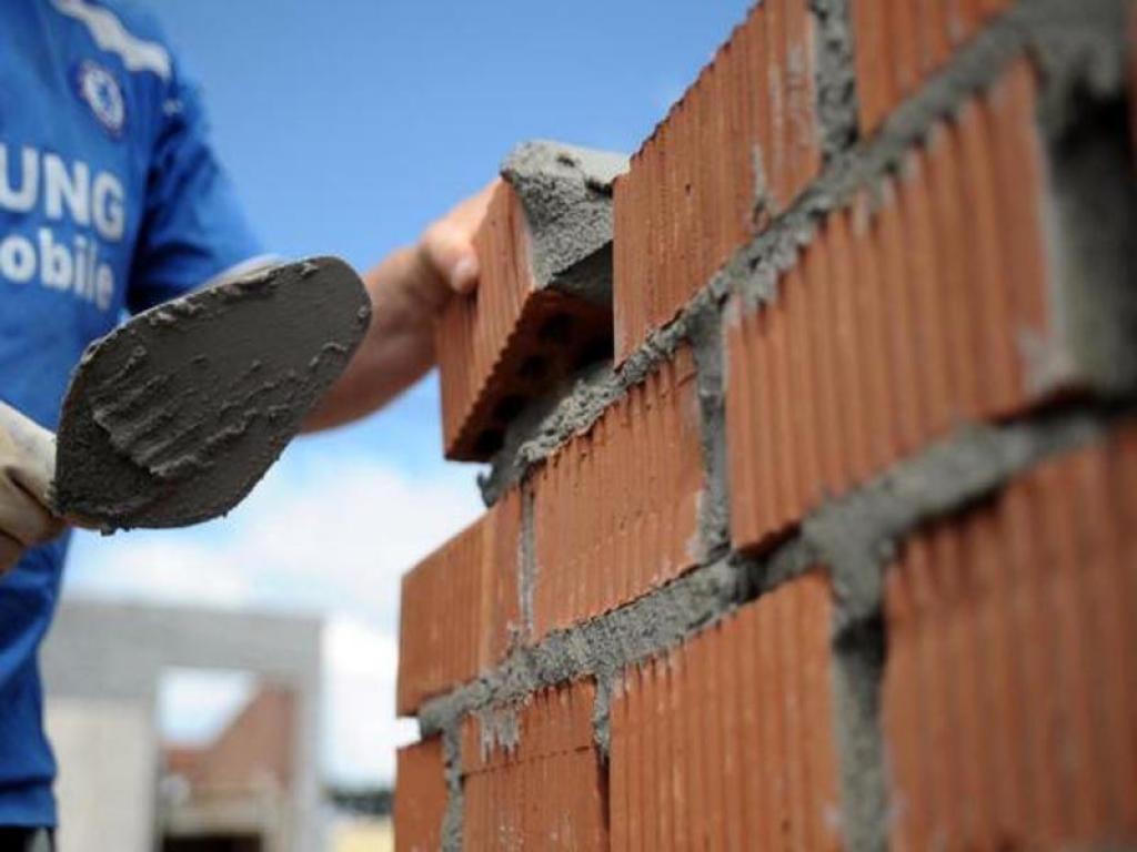Construção demite 280 mil empregados em 1 ano (Divulgação)