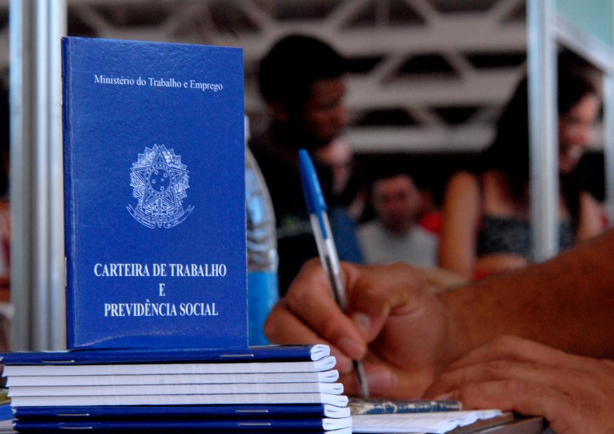 Analistas já revisam para baixo projeções para emprego em 2018 (Divulgação)
