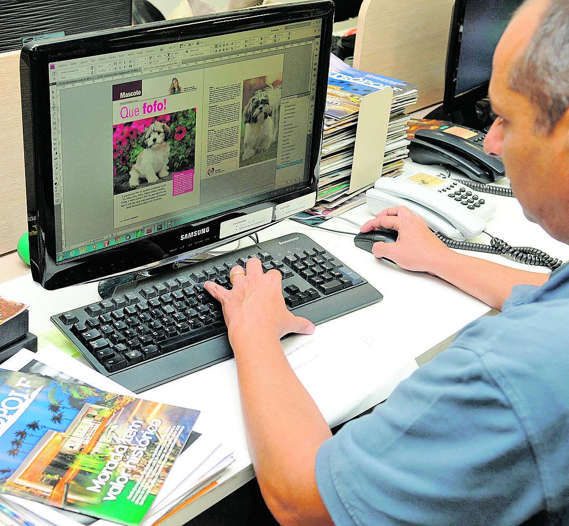 Edição de estreia com as novas seções Turismo Regional, Mascote, Memória e Segredos de bartender é finalizada pela paginação: diretor editorial destaca que revista se manterá fiel à própria vocação (Dominique Torquato/AAN)