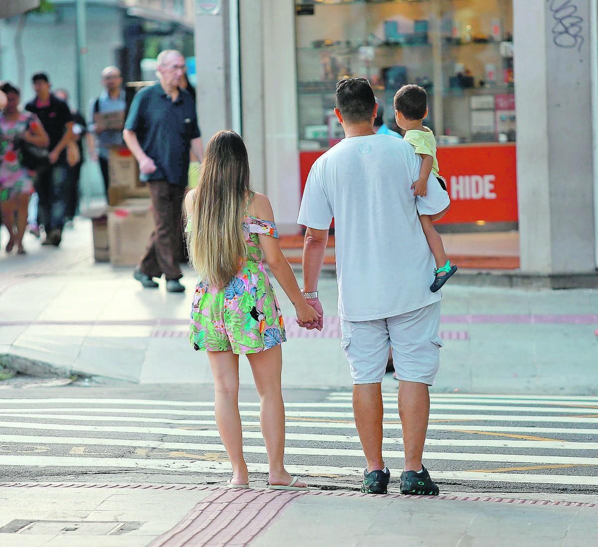 Casal com no máximo um filho será a tendência nos próximos anos, segundo apontam pesquisas de comportamento realizadas no Brasil (Leandro Ferreira/AAN)