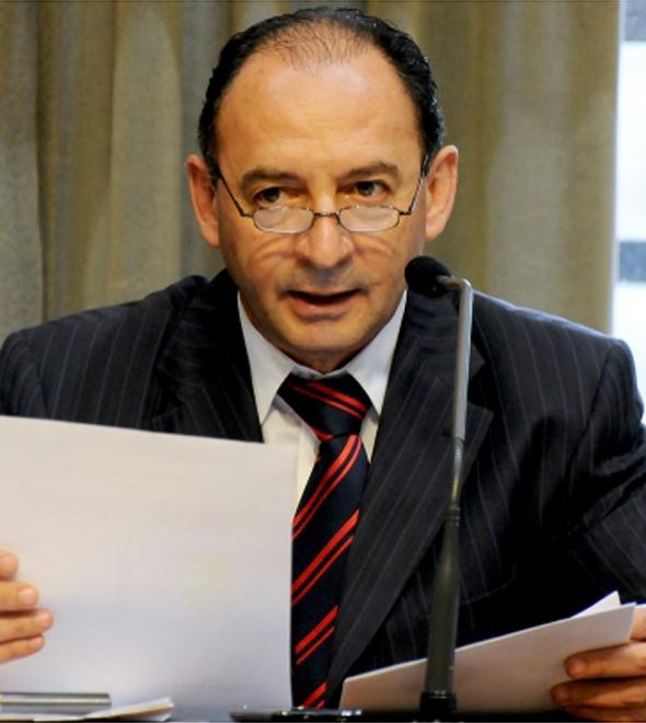  A 1.ª Vara Cível do município decidiu suspender os direitos políticos de Vinholi por três anos (Divulgação)