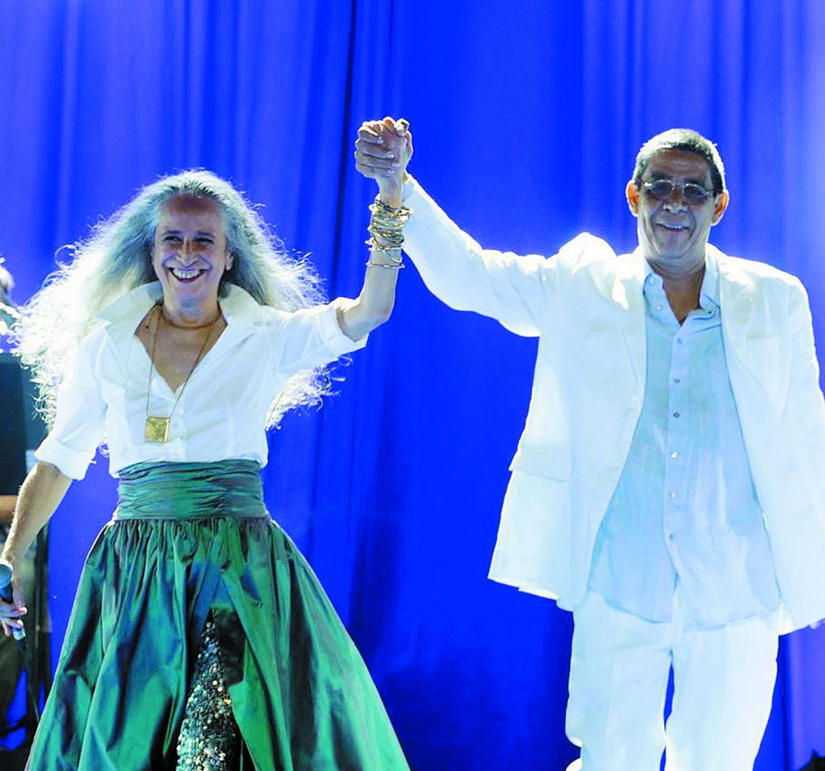Maria Bethânia e Zeca Pagodinho na turnê pelas seis capitais brasileiras: repertório que une clássicos e músicas inéditas arranca elogios (Divulgação)