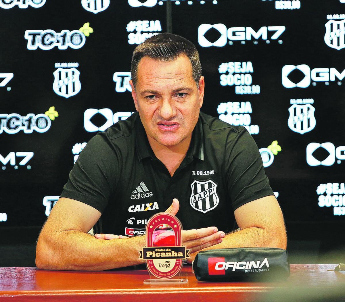 O técnico Doriva está confiante: "A equipe está ganhando personalidade" (Cedoc/RAC)