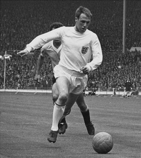 O ex-jogador inglês Ray Wilson, campeão da Copa do Mundo de 1966, faleceu na terça-feira aos 83 anos, segundo anúncio realizado pelo Everton nesta quarta (Reprodução)