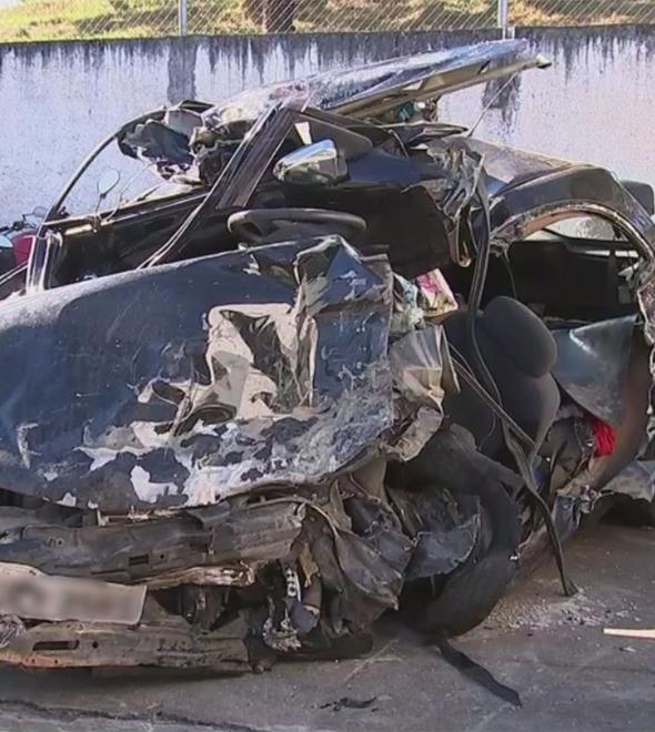 Acidente com carro na contramão deixa 5 mortos (Divulgação)