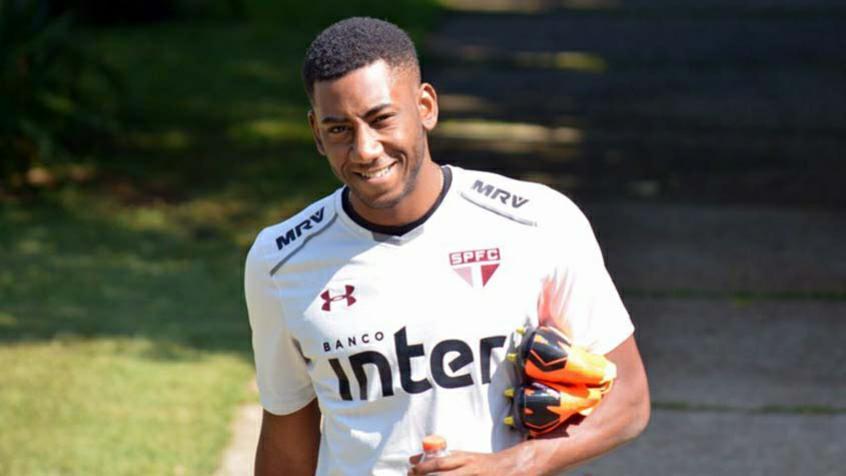 Carneiro participa de jogo-treino no São Paulo, mas segue sem data para estrear (Divulgação)