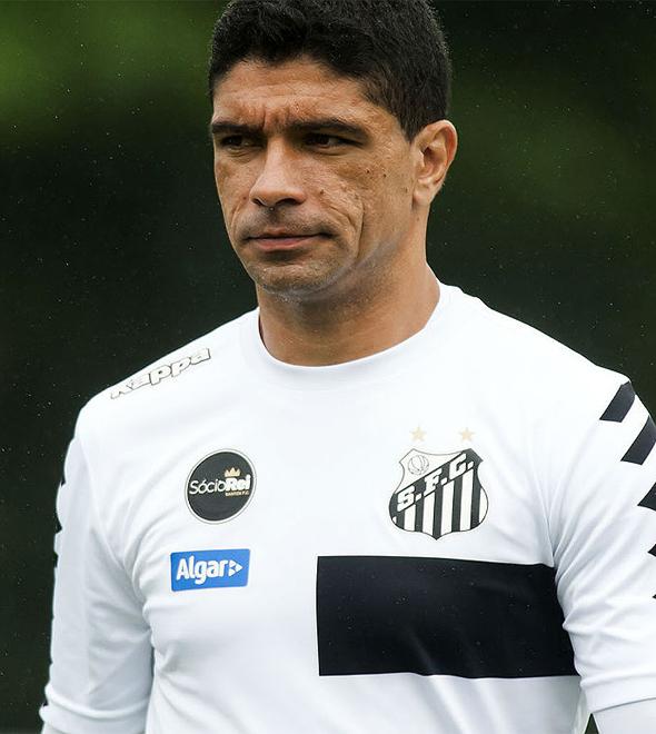 Renato admite má fase do Santos e lamenta derrota no clássico: 'A equipe sente' (Divulgação)
