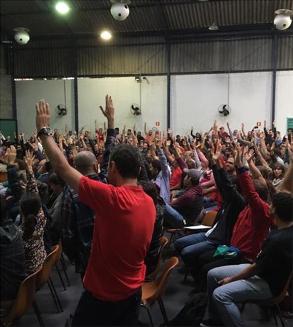 Paralisação de professores divide pais de alunos (Divulgação)