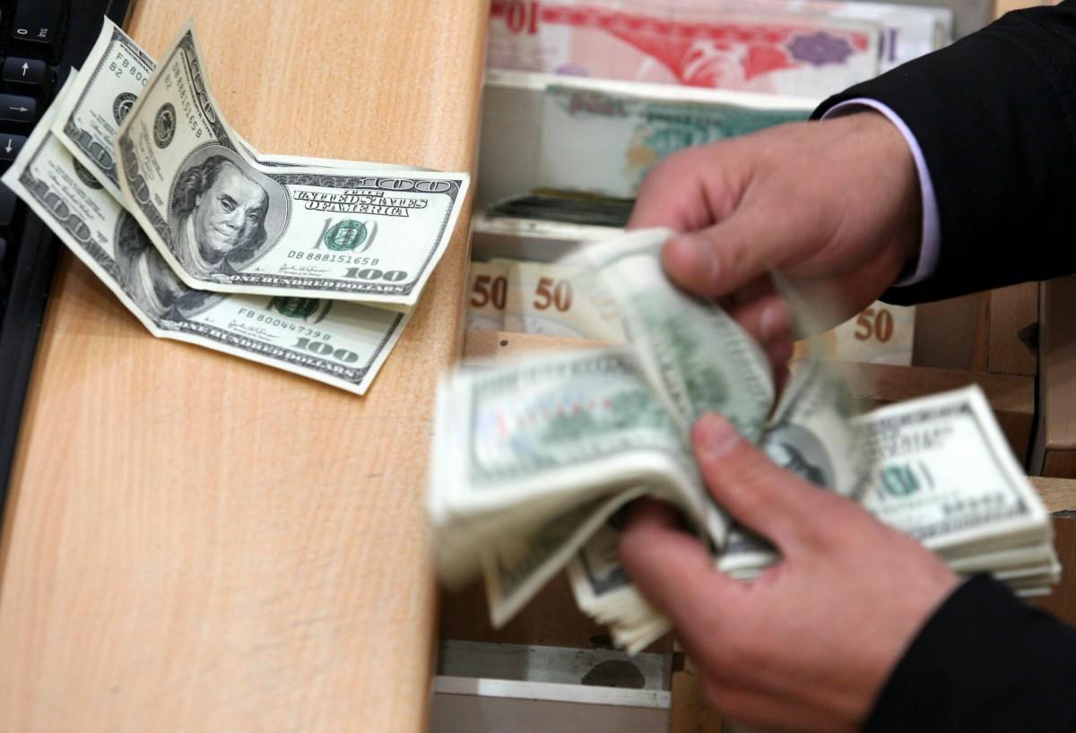 Juros futuros sobem com dólar acima de R$ 3,70 (Divulgação)
