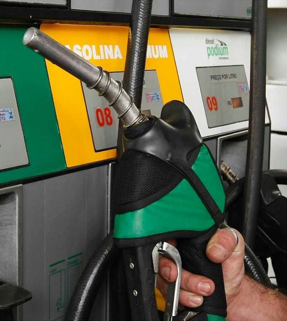 Postos do Cambuí recebem combustível e filas se formam (Divulgação)