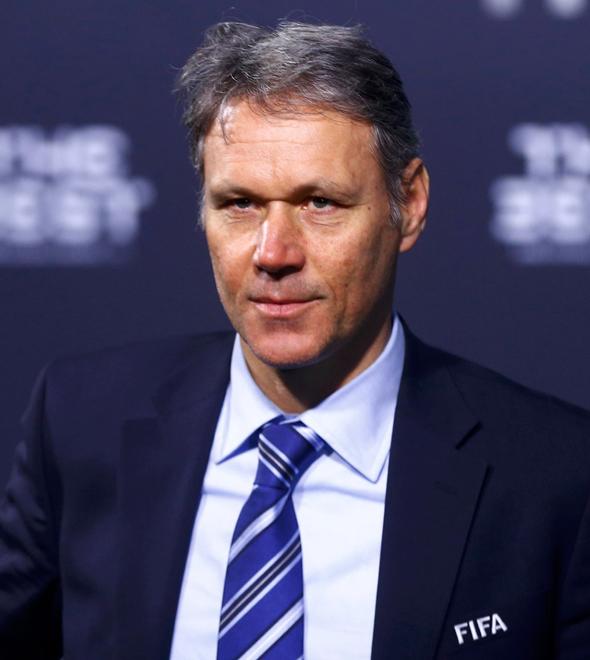 Van Basten critica Neymar por seus excessos (AFP)