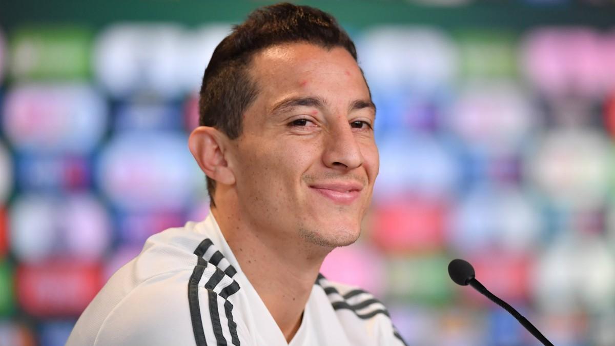 'Ele gosta muito de se jogar', diz Guardado sobre Neymar (AFP)