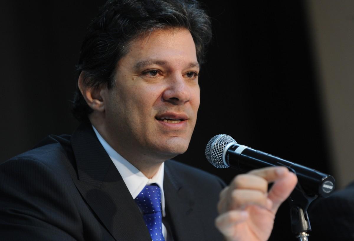 O ex-prefeito Fernando Haddad (PT) lidera a disputa pelo governo de São Paulo (ANTONIO CRUZ-ABR)