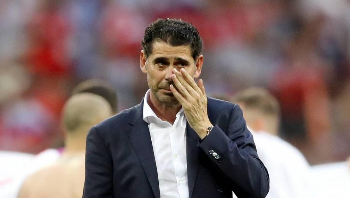 Fernando Hierro encerra sua relação com a Federação Espanhola (AFP)