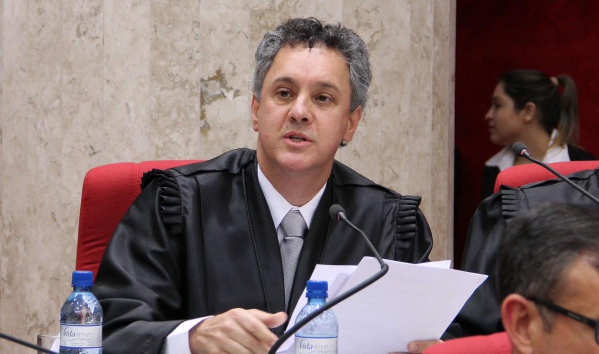 Relator da Lava Jato suspende decisão que concede liberdade a Lula (Reprodução)