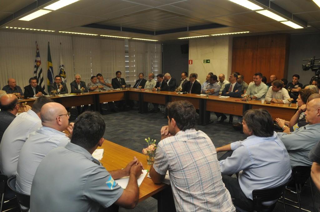 Encontro do Gamesp em 2013: grupo criado para pensar a&ccedil;&otilde;es de seguran&ccedil;a vive &quot;paralisia&quot; de reuni&otilde;es (  Cedoc/RAC)