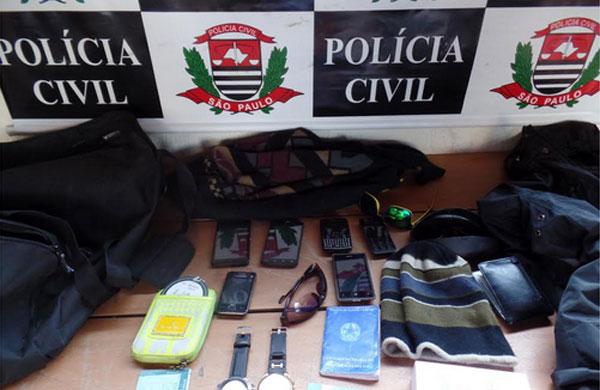 Pol&iacute;cia prende quadrilha em flagrante em Jundia&iacute; (  Divulgação)