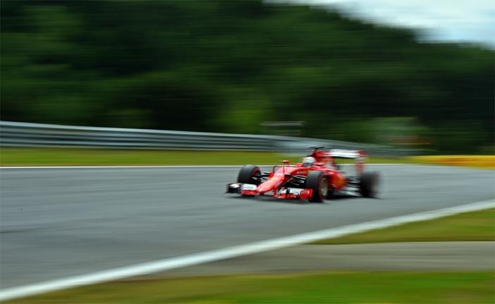 Vettel surpreende e &eacute; o mais r&aacute;pido em treinos-livres da F&oacute;rmula 1 na &Aacute;ustria (France Press)