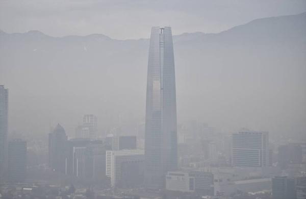 Alto &iacute;ndice de polui&ccedil;&atilde;o em Santiago, no Chile, coloca a capital em alerta (France Press)
