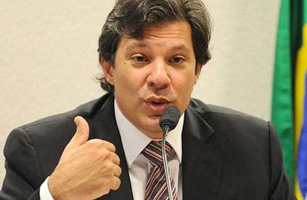 O objetivo &eacute; diferenciar Haddad da classe pol&iacute;tica em geral (  Cedoc/RAC)