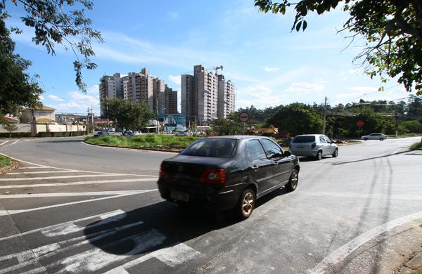 Segundo a Emdec, o local &eacute; considerado confuso pelos moradores e motoristas ( Jana&iacute;na Maciel/Especial a AAN )