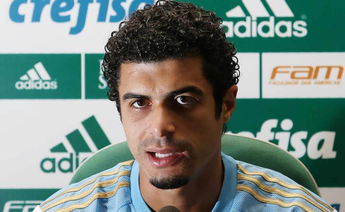 O lateral-esquerdo Eg&iacute;dio foi o melhor jogador do Palmeiras na goleada sobre o S&atilde;o Paulo (Cesar Greco/Ag Palmeiras/Divulgação)