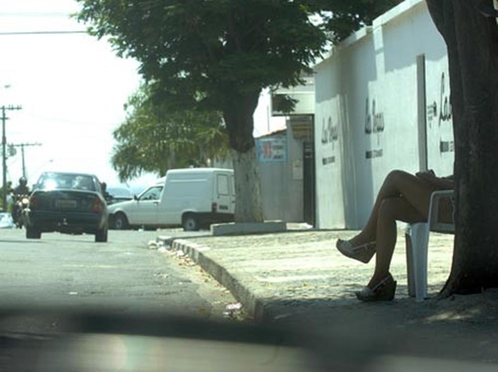 Eles foram detidos cinco horas depois de assaltarem um motorista que transportava uma passageira atrav&eacute;s do aplicativo Uber no Jardim Novo Campos El&iacute;seos (  Cedoc/RAC)