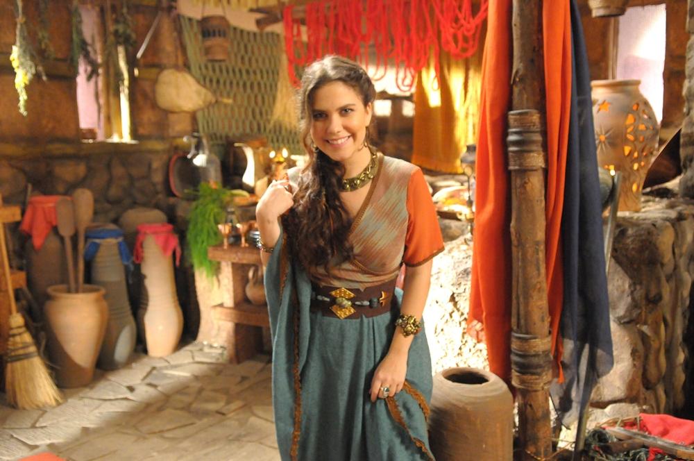 Thais Muller, que n&atilde;o tem parentesco com Tain&aacute; Muller, de &quot;Babil&ocirc;nia&quot; na Globo, vive Jerusa em &quot;Os Dez Mandamentos&quot; na Record. &Eacute; uma das irm&atilde;s de Zipora (Giselle Iti&eacute;). (Munir Chatack Record)