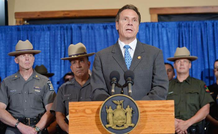 O governador do estado de Nova York, Andrew Cuomo, pede para que a popula&ccedil;&atilde;o fique atenta com qualquer movimenta&ccedil;&atilde;o suspeita (France Press)