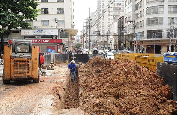 Obras de revitaliza&ccedil;&atilde;o da Francisco Glic&eacute;rio (  Cedoc/RAC)