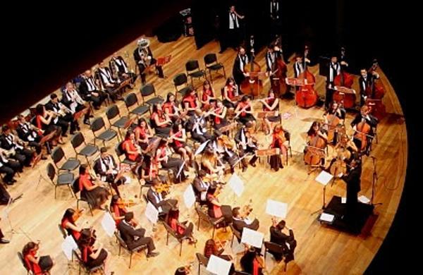 Orquestra Sinf&ocirc;nica Jovem de Jacare&iacute; durante apresenta&ccedil;&atilde;o no EducaMais Jacare&iacute; ( Divulgação)