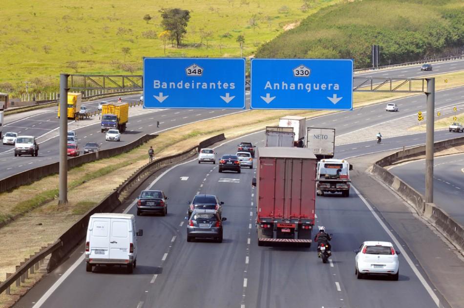 O maior volume de tráfego deve acontecer no sistema Anhanguera-Bandeirantes que espera receber aproximadamente 830 mil veículos ( Cedoc/RAC)