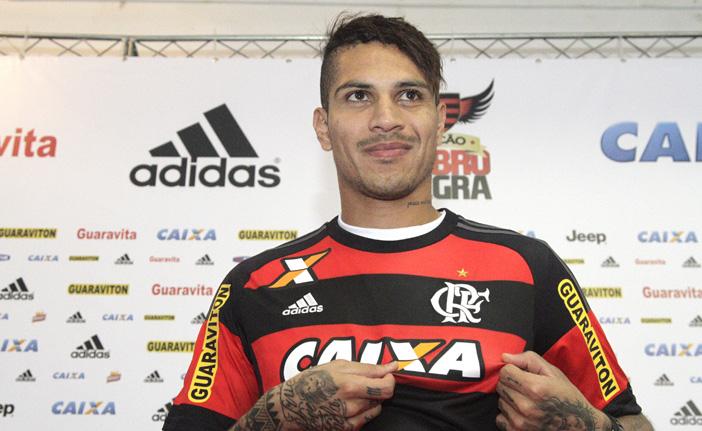 Paolo Guerrero deve estrear no Flamengo, nesta quarta-feira (8), diante do Internacional, em Porto Alegre (Gilvan de Souza/Flamengo)