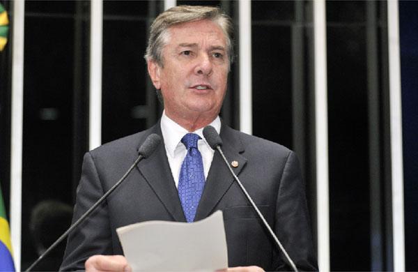 Collor reclama da atua&ccedil;&atilde;o da PF e MPF (Waldemir Barreto /Agência Senado)