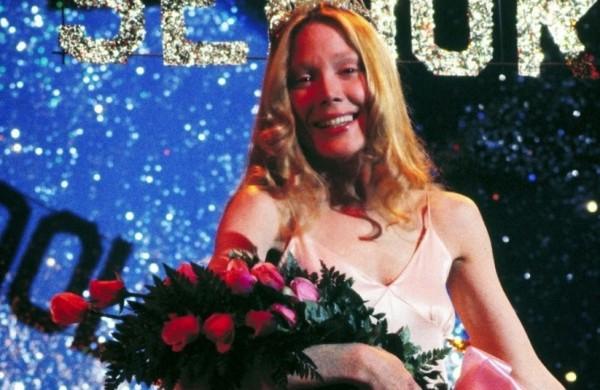 Sissy Spacek em cena do filme 'Carrie, A Estranha' original, de 1976, com dire&ccedil;&atilde;o de Brian De Palma (  Divulgação)