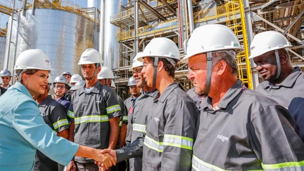 Presidente Dilma Rousseff durante cerim&ocirc;nia de inaugura&ccedil;&atilde;o da Unidade de Produ&ccedil;&atilde;o de Etanol 2G da Ra&iacute;zen (Ichiro Guerra/Presidência da República)