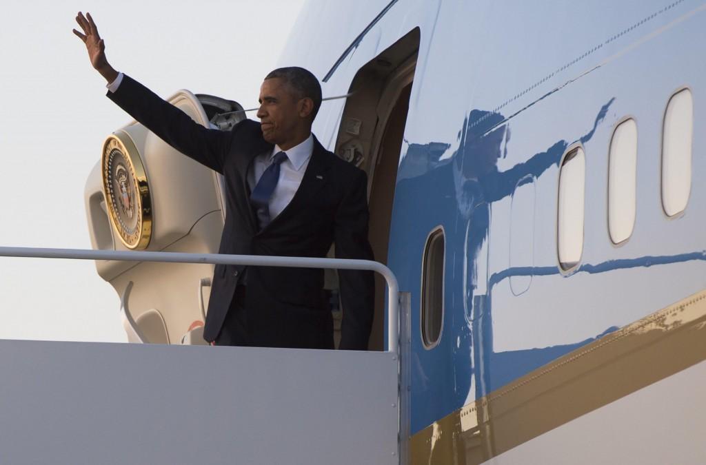 Obama j&aacute; deixou os EUA com destino ao Qu&ecirc;nia (Saul Loeb/France Press)