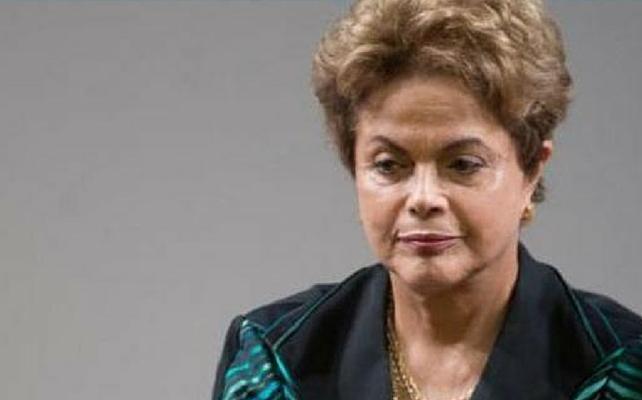 Em reuni&atilde;o com ministros e l&iacute;deres da base aliada no Congresso, a presidente pediu apoio para fazer a travessia &quot;sem medo&quot; da atual crise pol&iacute;tica e econ&ocirc;mica (EBC)