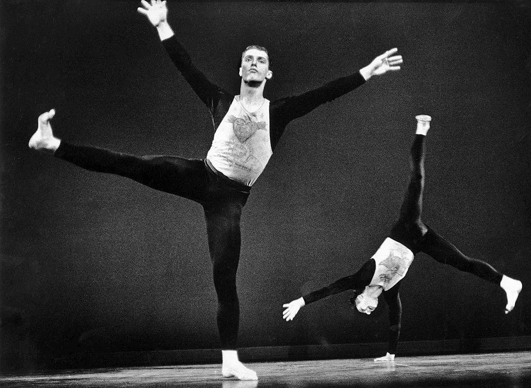 Apresentação do coreógrafo Steve Paxton, em Nova York, em 1972 (Divulgação)