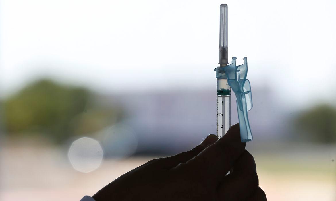 Imunização vai até o dia 3 de junho com público-alvo ampliado (Rabio Rodrigues/ Agência Brasil)