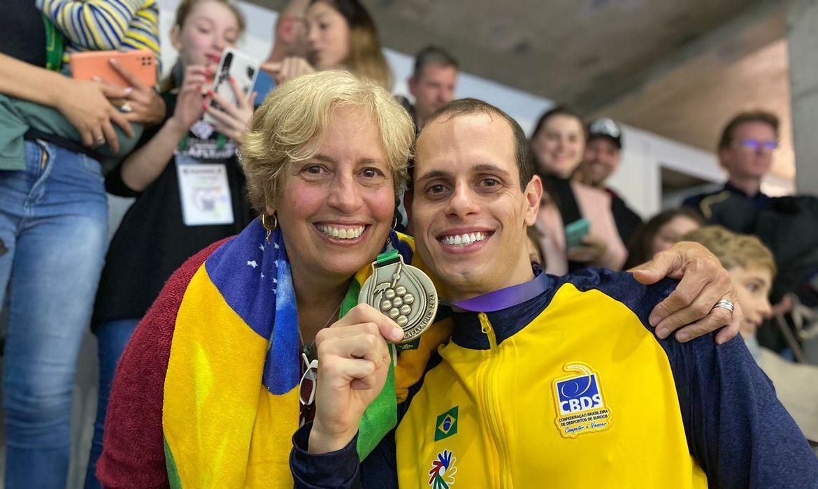 Medalhas vieram com Guilherme Maia (foto) e Alexandre Fernandes (CBDS/Divulgação)