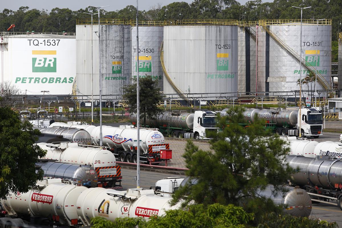 A construção da nova unidade de Hidrotratamento de Diesel integra o Plano Estratégico 2022-2026 da Petrobras e significará uma mudança no refino de diesel na Replan, atendendo à demanda por produtos com menores emissões (Gustavo Tilio)