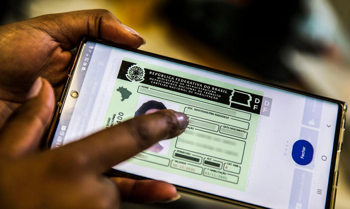 A edição 2022 do Enem conta com uma série de serviços digitais que facilitam a vida do estudante (Agência Brasil)