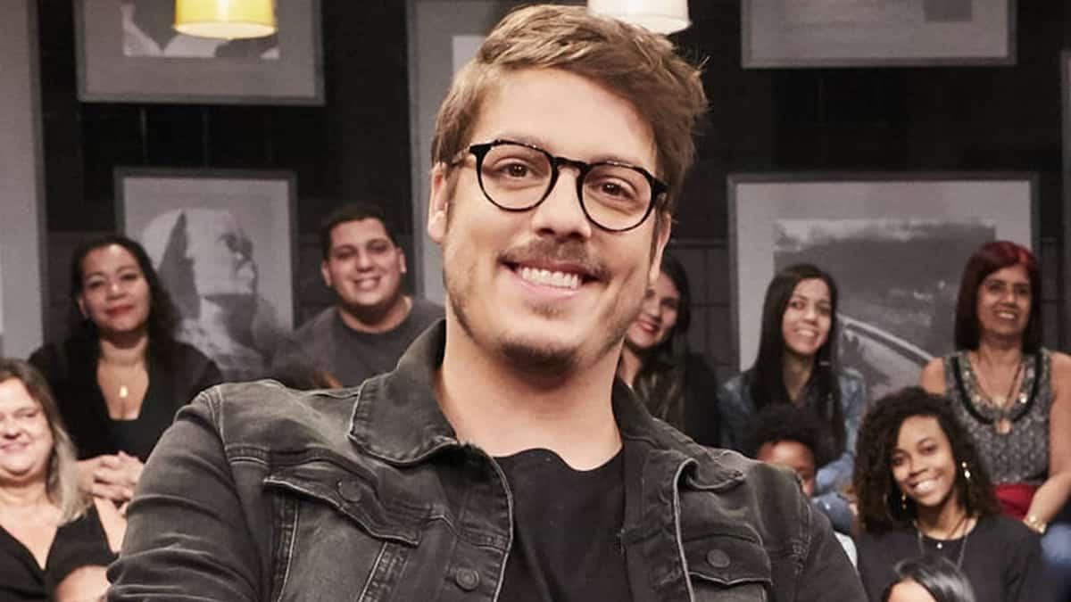 Fábio Porchat, o irrequieto, realmente não tem parada e mantém uma agenda que reflete toda sua agitação profissional (Divulgação)