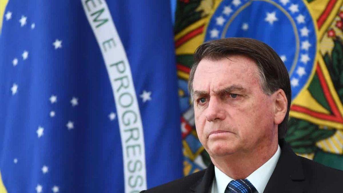 A rejeição a Bolsonaro, que na média está em 54%, sobe para 65% entre moradores do Nordeste e cai para 40% entre evangélicos (Divulgação/ Getty Images)