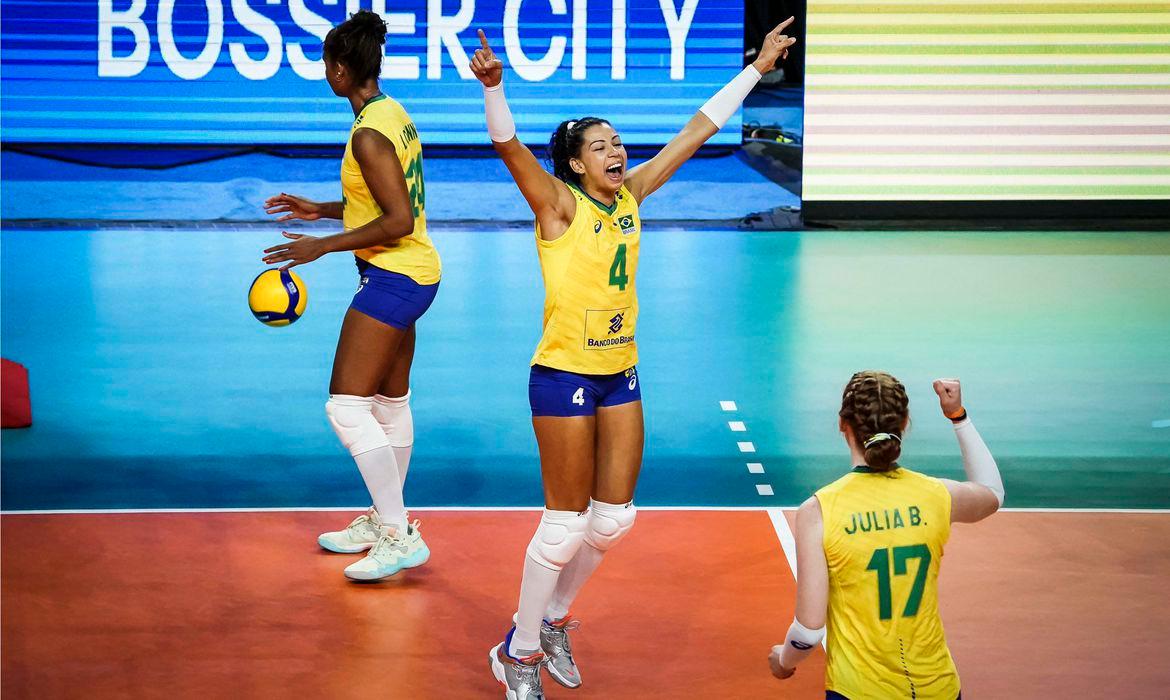 Comandadas de José Roberto Guimarães ainda não perderam (Divulgação/ FIVB)