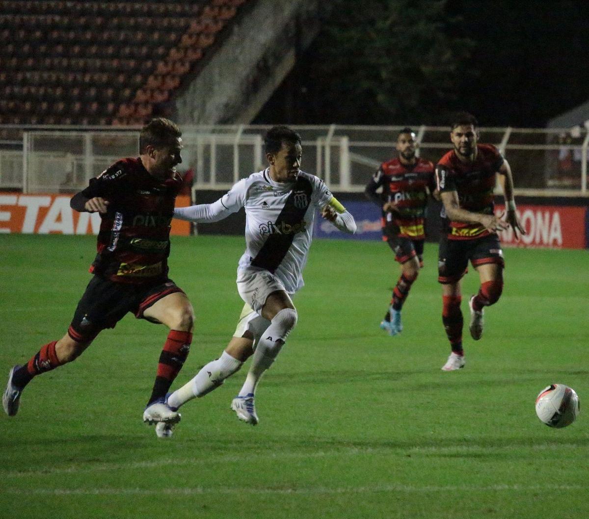 Vitória diante do Ituano anima o elenco da Ponte Preta que acredita em nova fase na Série B do Brasileiro (Diego Almeida/Ponte Press)