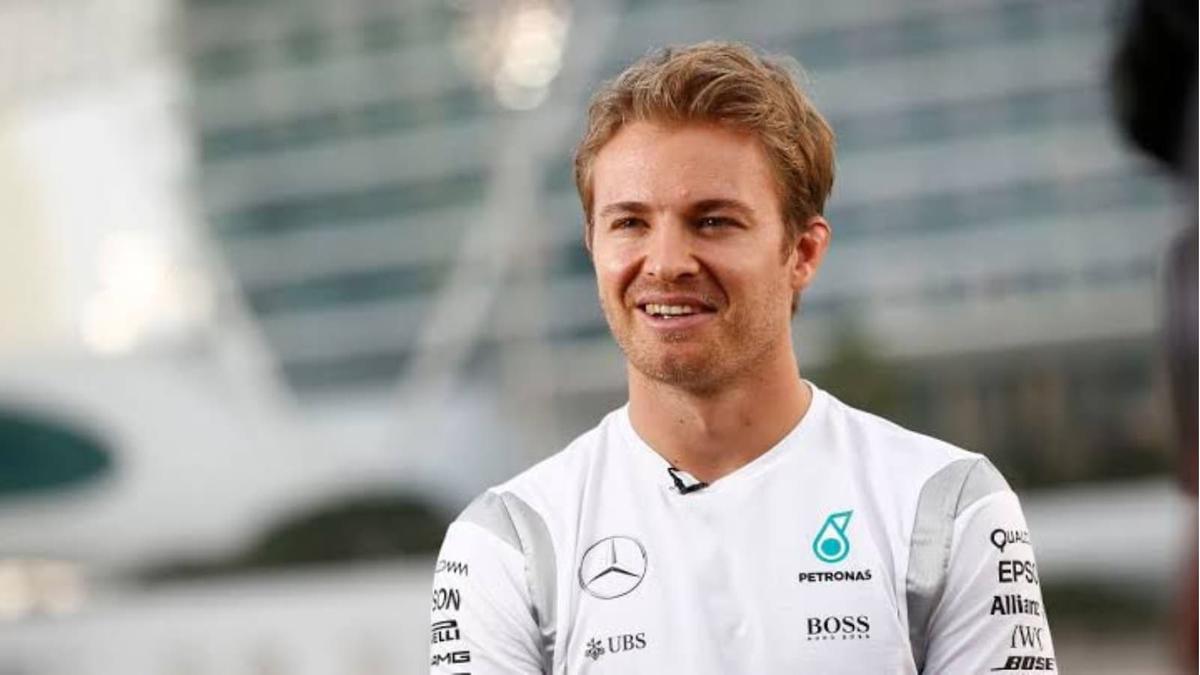 Campeão da Fórmula 1 em 2016, o ex-piloto Nico Rosberg está proibido de frequentar os paddocks da categoria porque não se vacinou contra a covid19 (Divulgação)