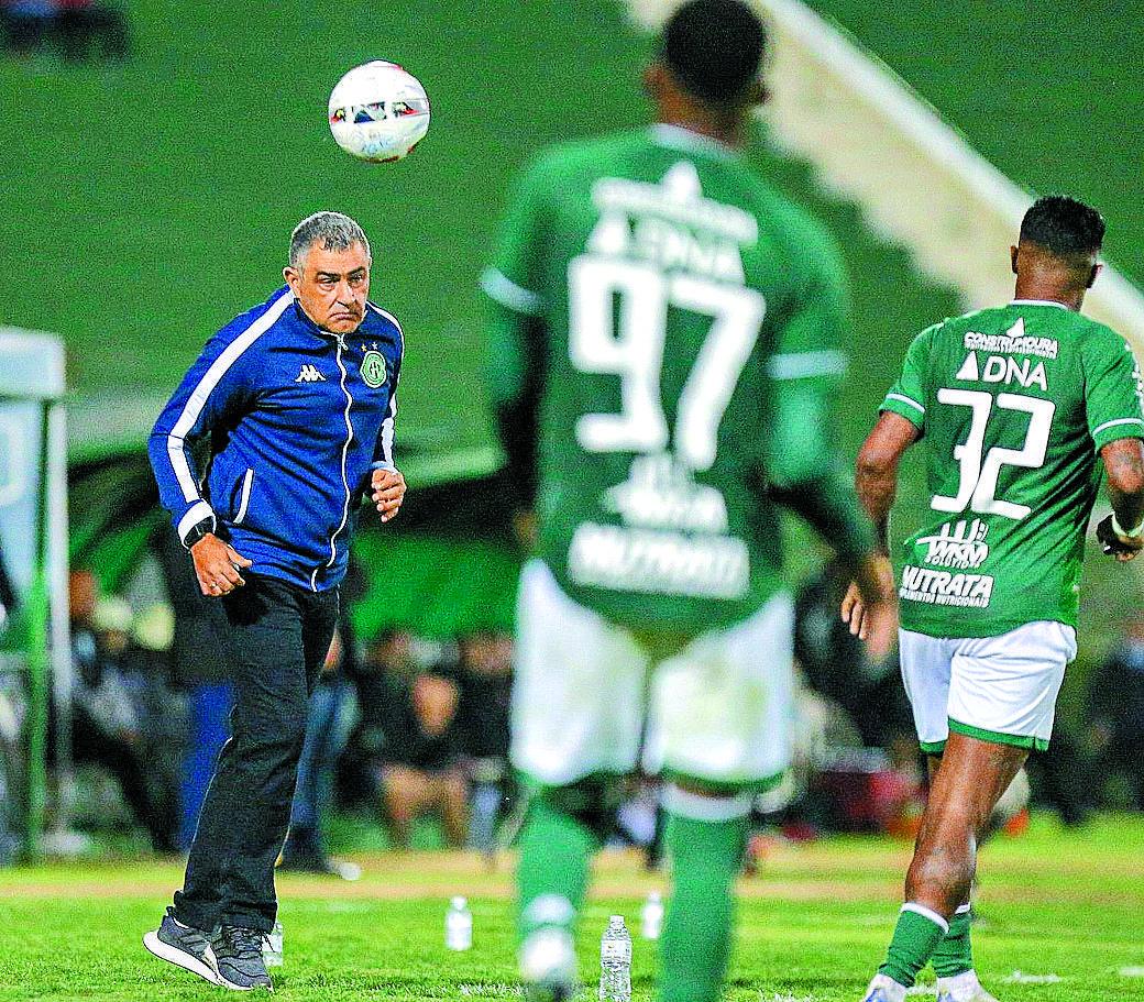 Equipe de Marcelo Chamusca enfrenta jejum de sete jogos sem vitórias e amarga a última colocação (Thomaz Marostegan/Guarani FC)